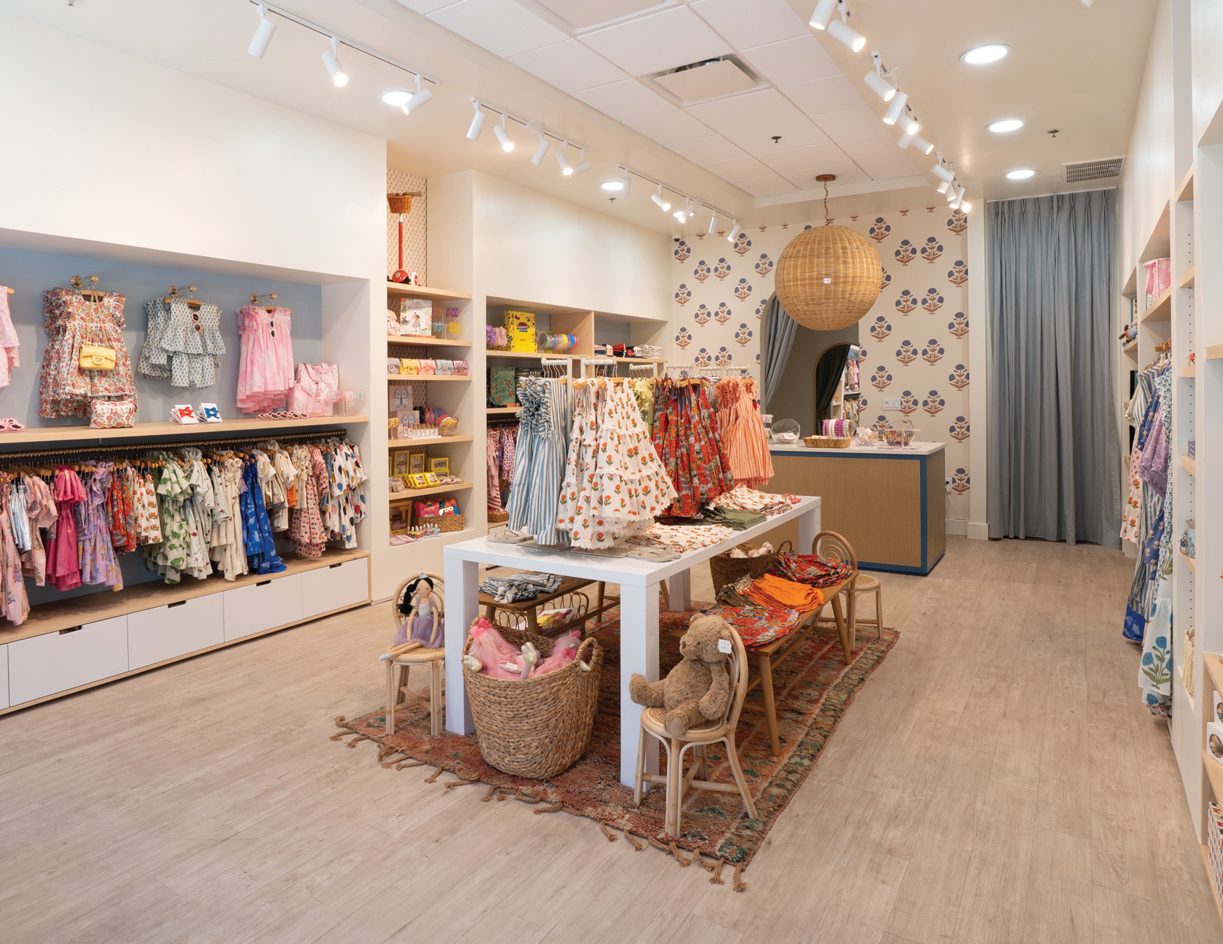 Our Stores – Pink Chicken